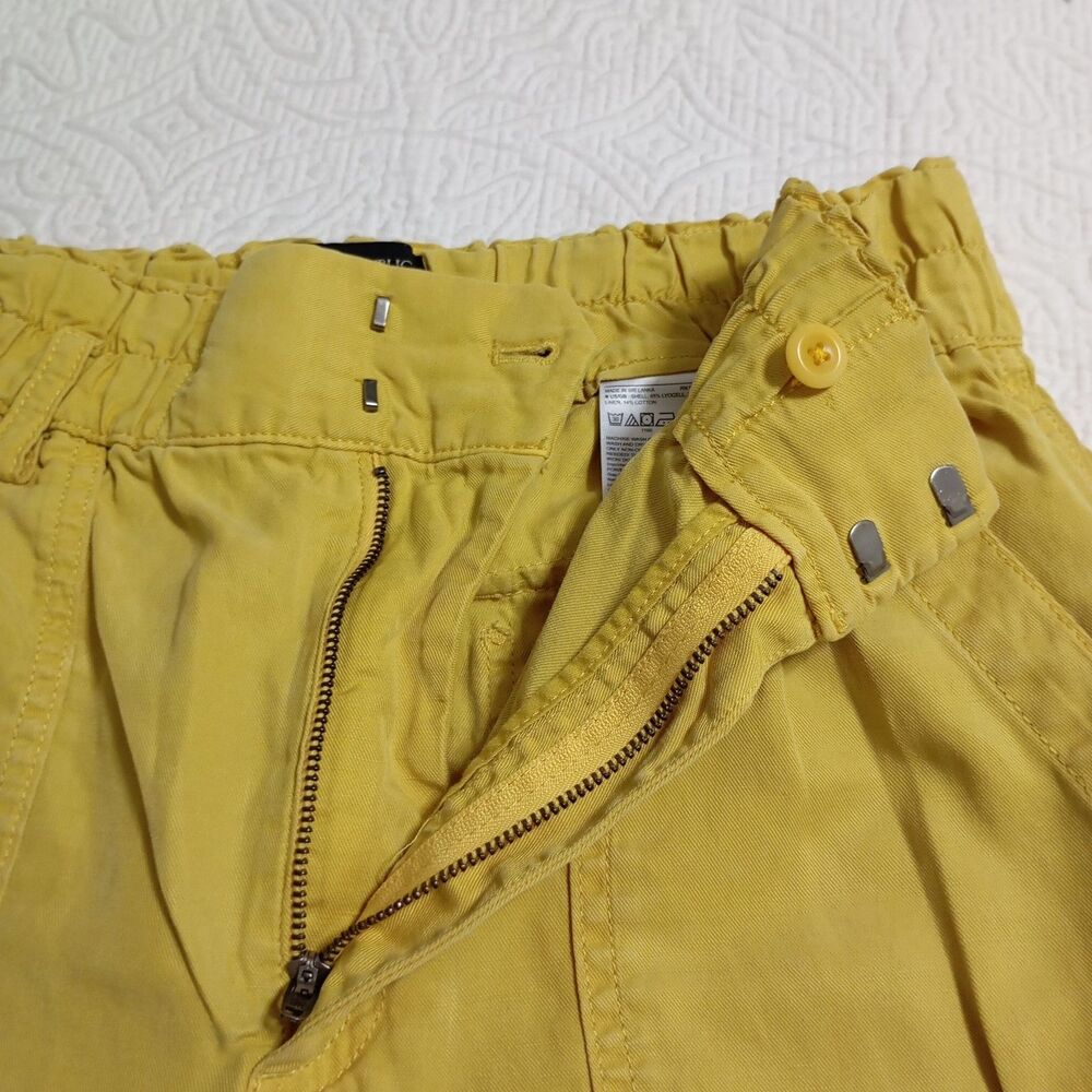 Banana Republic Women's Lime Green Paper Bag Waist Shorts Size 4 slash pockets - Picture 5 of 10
